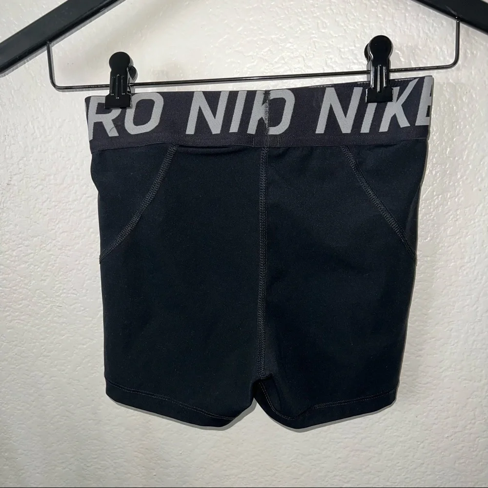 Nike Pro Dri fit Black Shorts - Picture 3 of 6